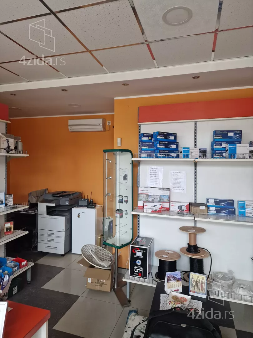 Poslovni prostor | 4zida