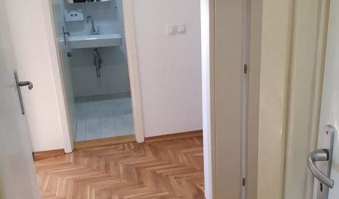 Šestosoban stan | 4zida