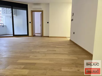 Sajmište | 4zida.rs