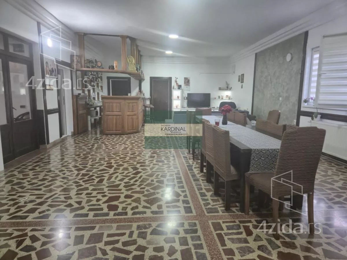 Kuća | 4zida