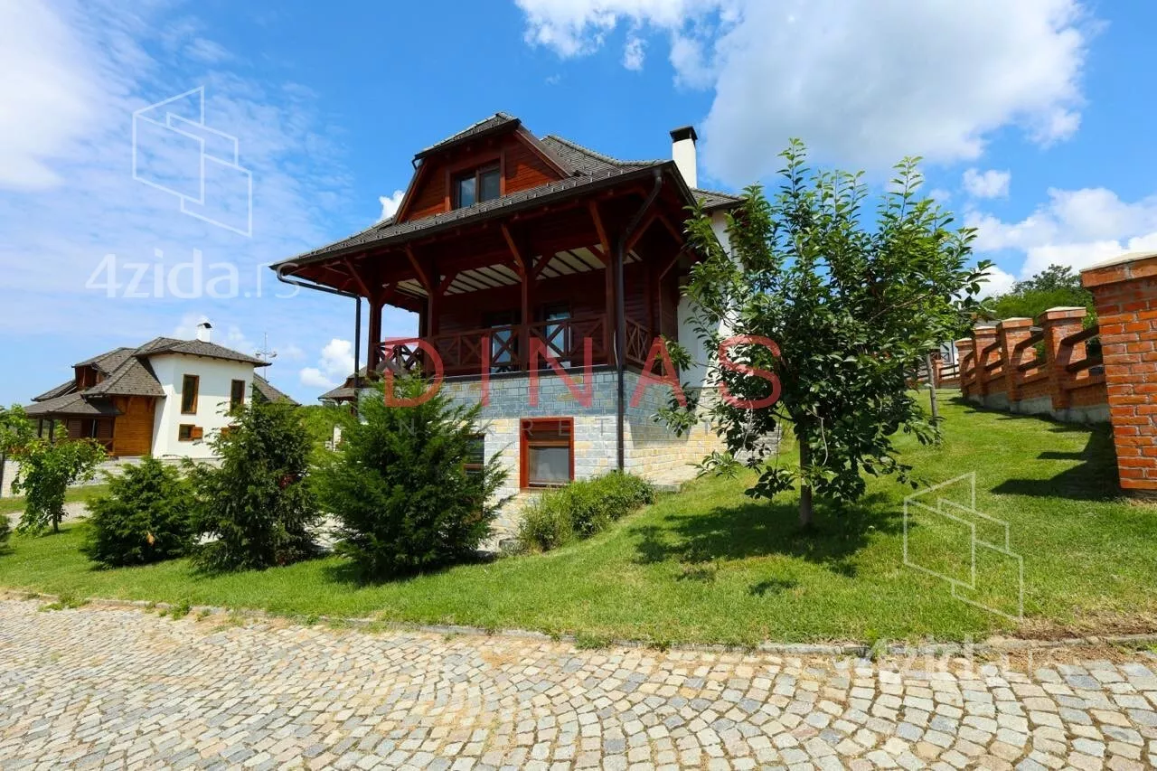 Kuća | 4zida