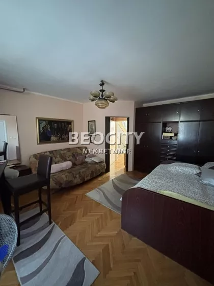 Maksima Gorkog | 4zida.rs