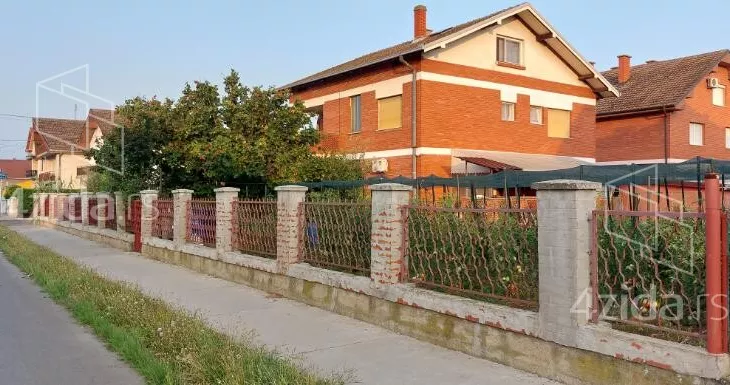 3-etažna kuća | 4zida