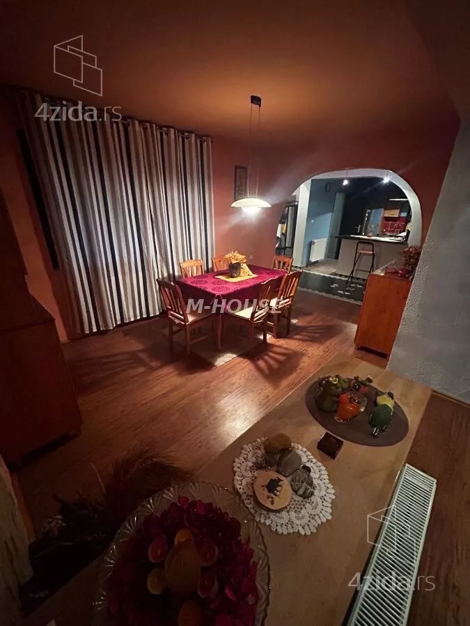 Kuća | 4zida