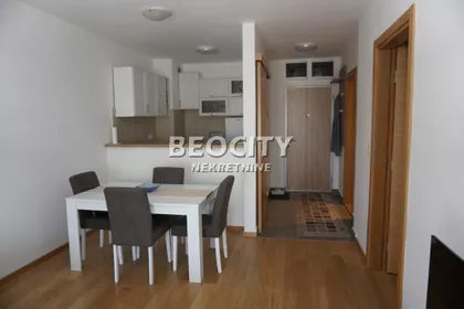 Šumadijska | 4zida.rs