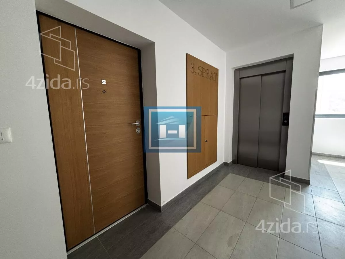 Jednoiposoban stan | 4zida