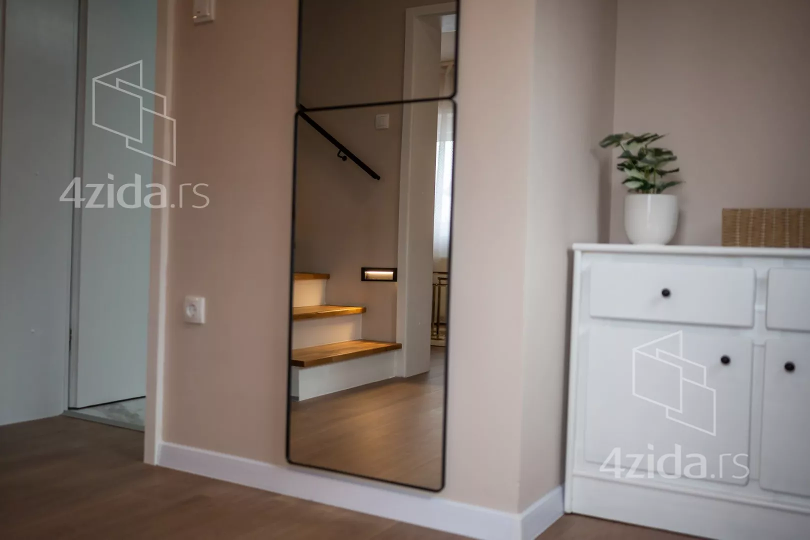 3-etažna kuća | 4zida