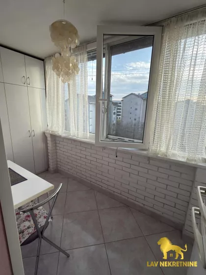 RUMENAČKA | 4zida.rs