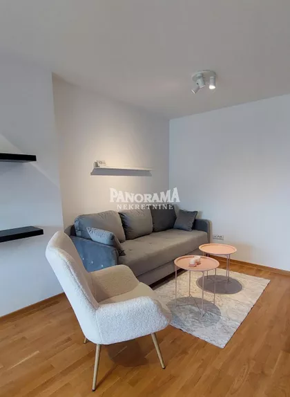 Jelene Ćetković | 4zida.rs