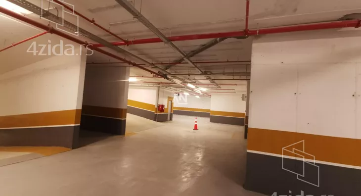 Garaža | 4zida