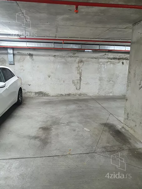 Garaža | 4zida