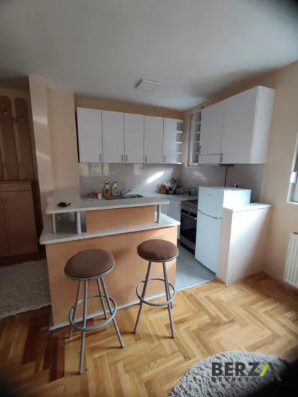 Železnička stanica | 4zida.rs