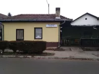 Lokal | 4zida