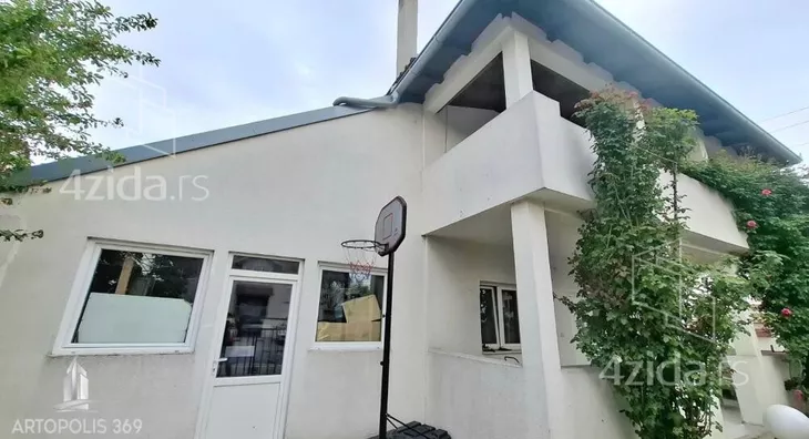 3-etažna kuća | 4zida