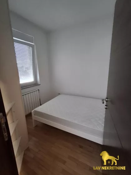 ARSE TEODOROVIĆA | 4zida.rs