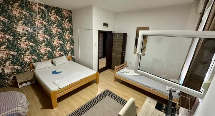 Poslovna zgrada | 4zida