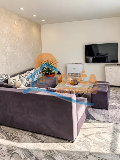 Градска општина Црвени Крст | 4zida.rs