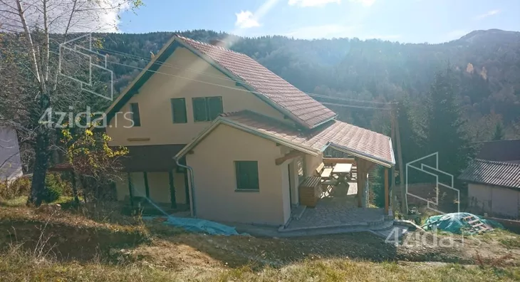 3-etažna kuća | 4zida