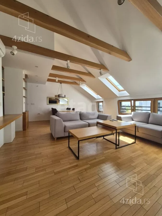 Petosoban stan | 4zida