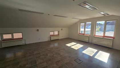 Ugrinovačka | 4zida.rs