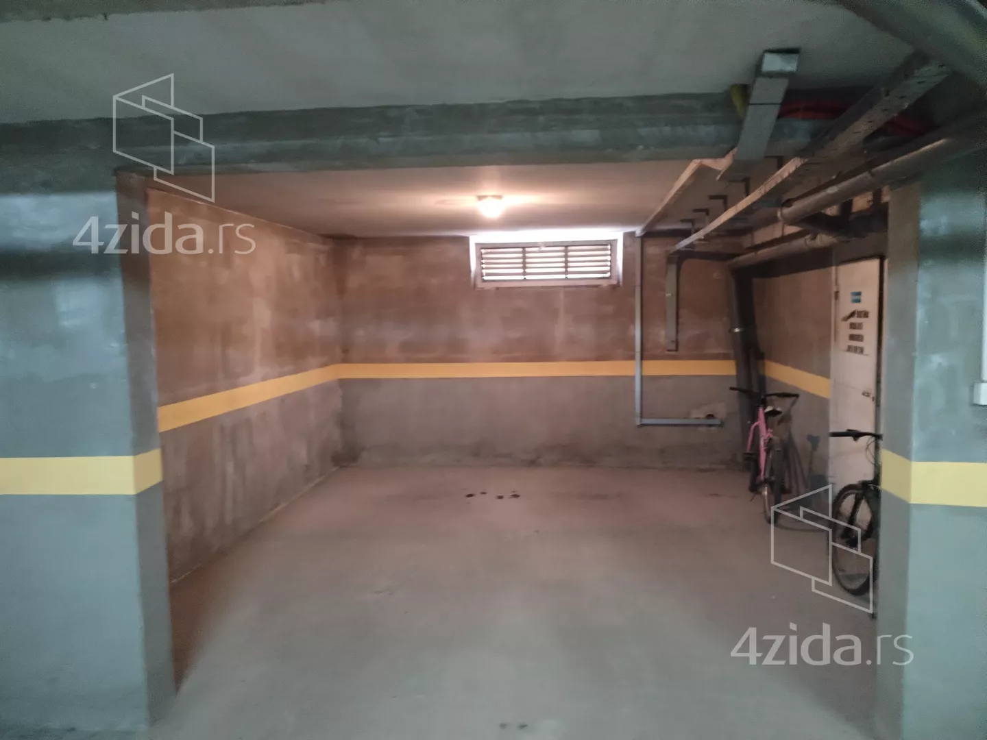 Garaža | 4zida