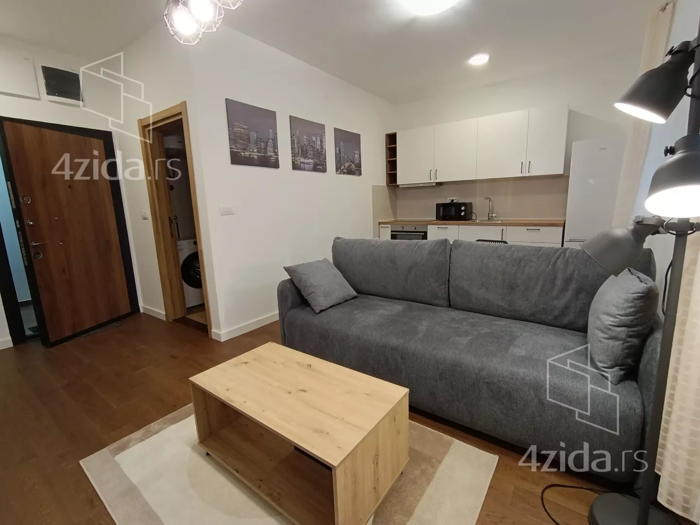 Jednoiposoban stan | 4zida