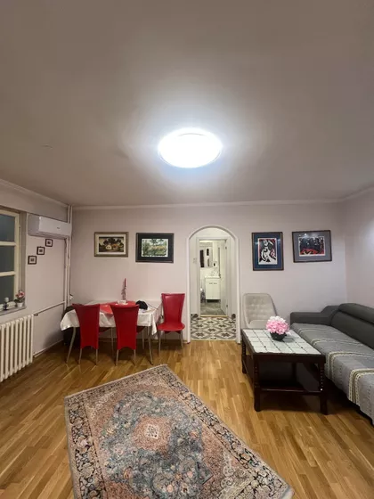 Vladimira Tomanovica | 4zida.rs