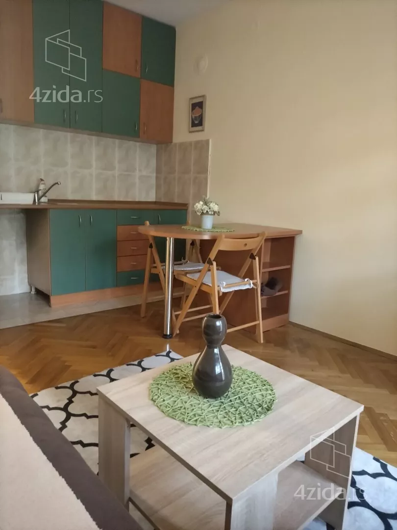 Garsonjera | 4zida
