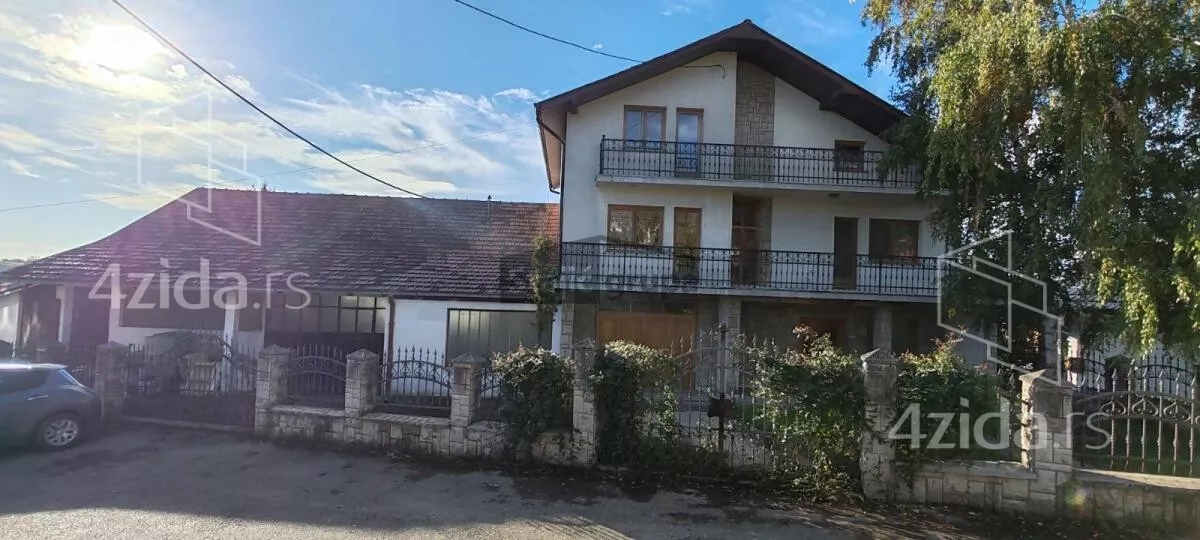 Kuća | 4zida