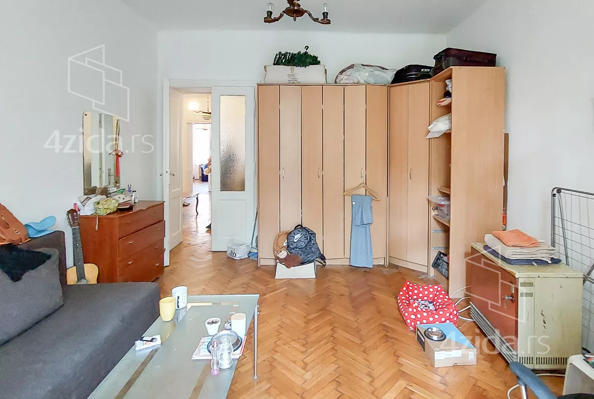 Četvoroiposoban stan | 4zida