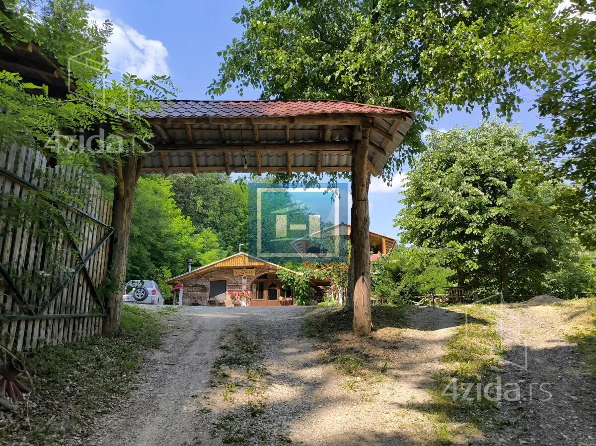 Ugostiteljski objekat | 4zida