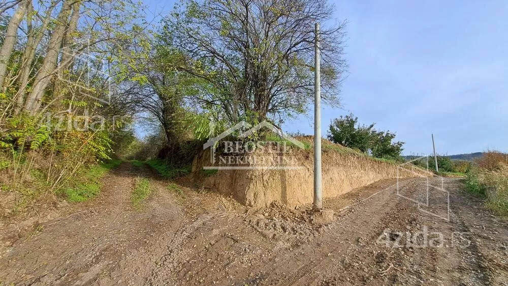 Građevinsko zemljište | 4zida