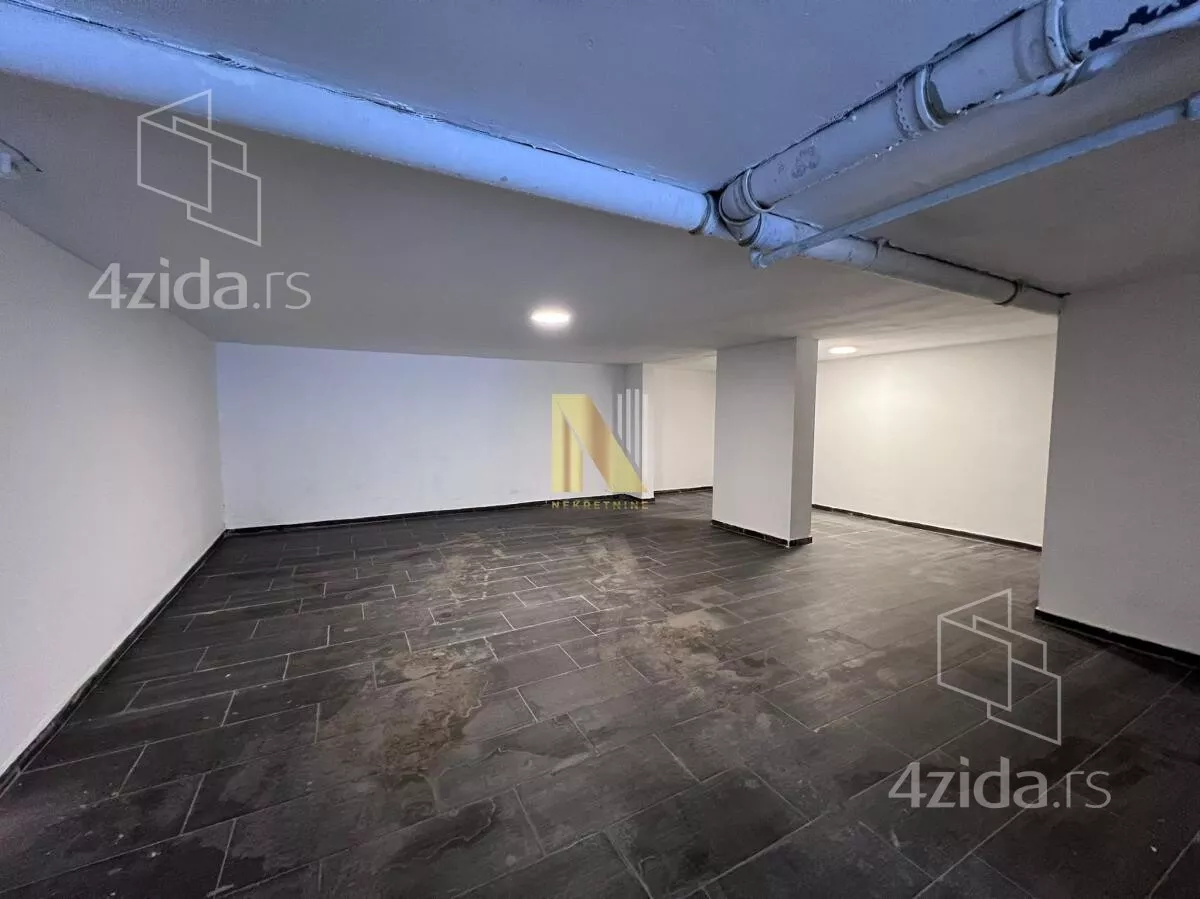 Garaža | 4zida