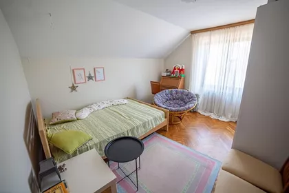 Prvomajska | 4zida.rs