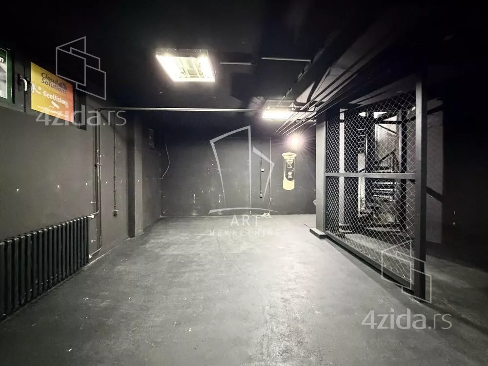 Lokal | 4zida