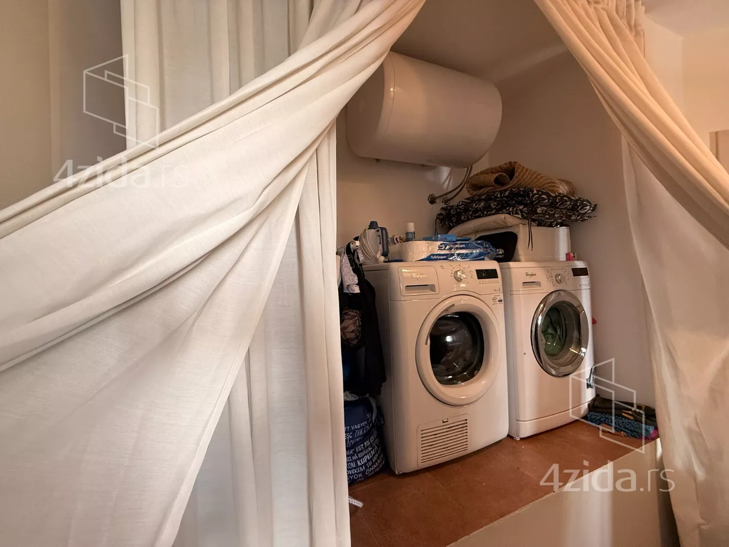 Petosoban stan | 4zida