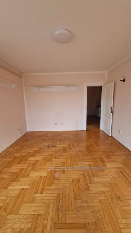 Trg Kosturnica | 4zida.rs