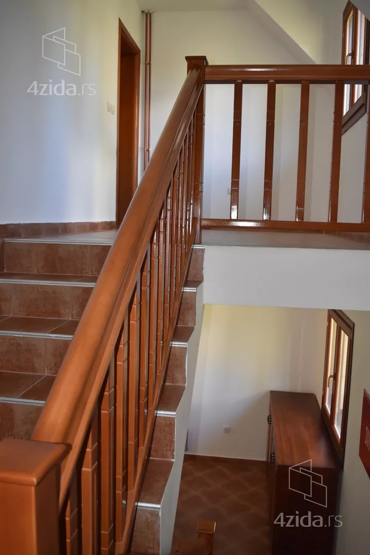 4-etažna kuća | 4zida