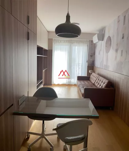 Pavla Papa | 4zida.rs