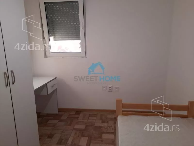 Četvoroiposoban stan | 4zida