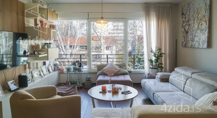 Petosoban stan | 4zida