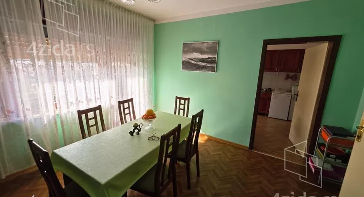 3-etažna kuća | 4zida