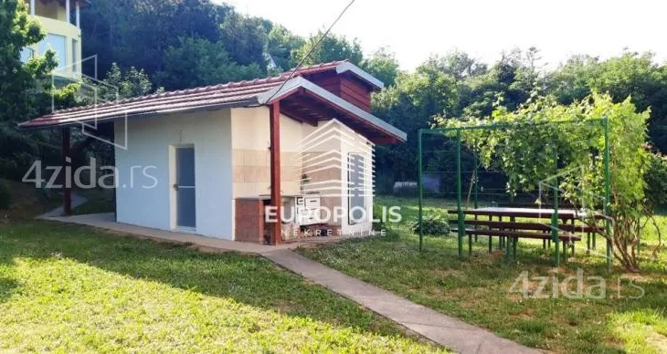 Kuća | 4zida