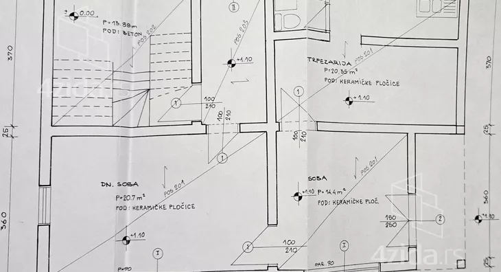 Poslovni prostor | 4zida