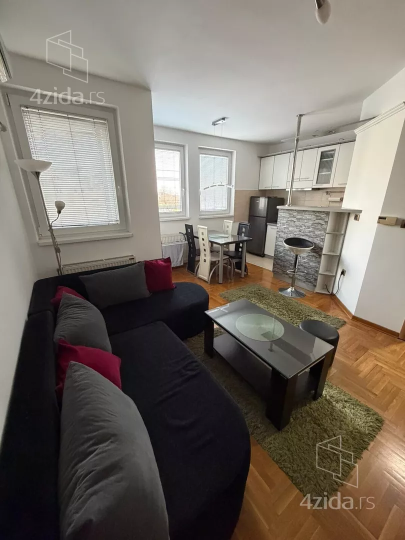 2 soba stan za izdavanje — Beograd, Rakovica opština, Kneževac, Antona Čehova, 35m², 360€