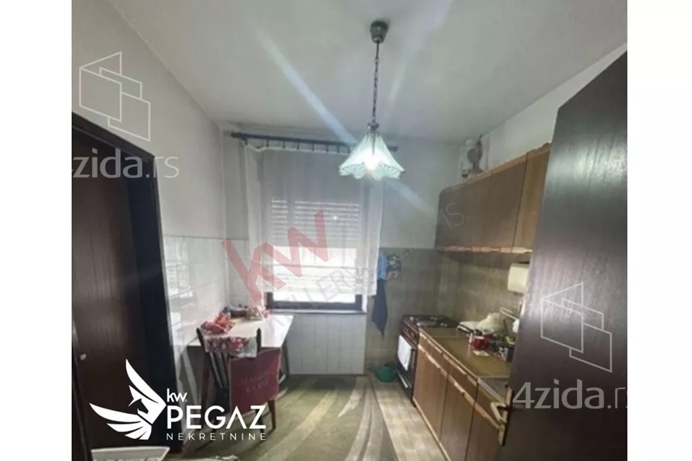 4-etažna kuća | 4zida