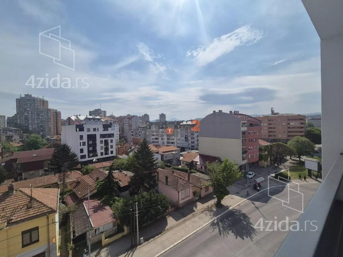 Petosoban stan | 4zida