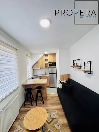 Cara Uroša | 4zida.rs