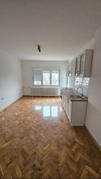 Pariske Komune | 4zida.rs