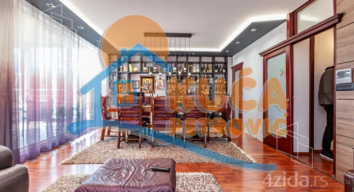 Četvorosoban stan | 4zida